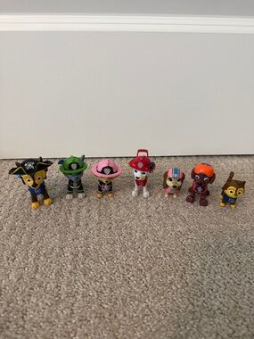 Paw Patrol Rare Figures Lot